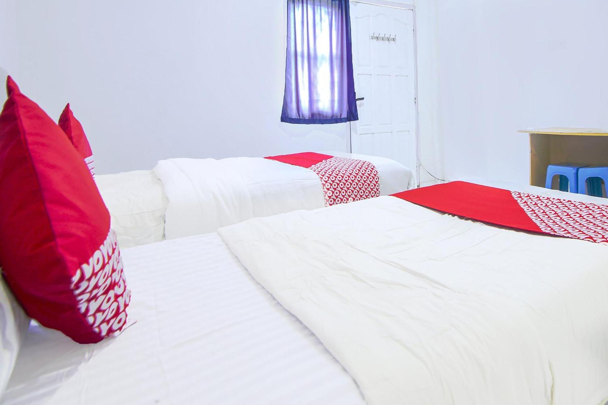 Oyo Life 91127 Wisma Sukajadi Syariah Perabumulih Ngoại thất bức ảnh