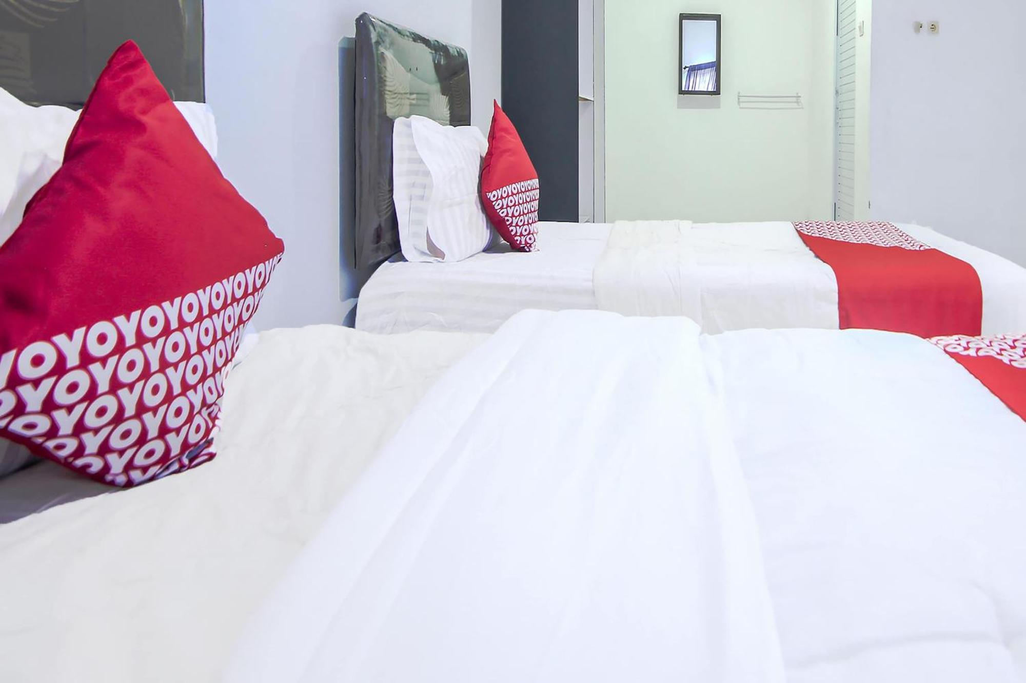 Oyo Life 91127 Wisma Sukajadi Syariah Perabumulih Ngoại thất bức ảnh